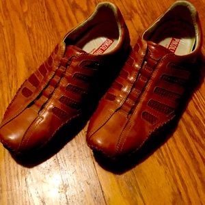 Leather driving shoes.